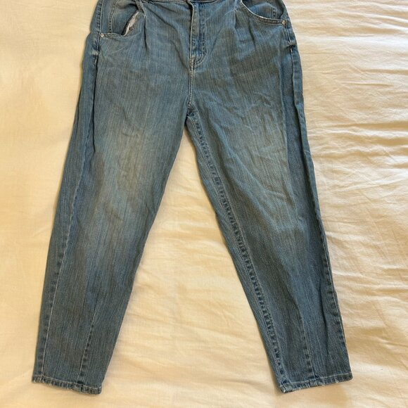Seven7 High Rise Jeans Distressed Tapered Leg - Picture 2 of 5